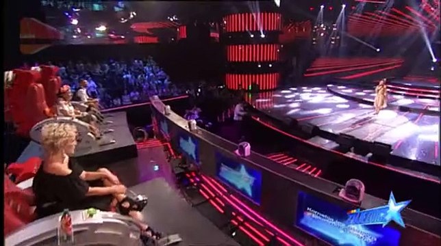 Kornelija Petak - Respect/Aretha Franklin - RTL Zvjezdice E2 19.09.2015.