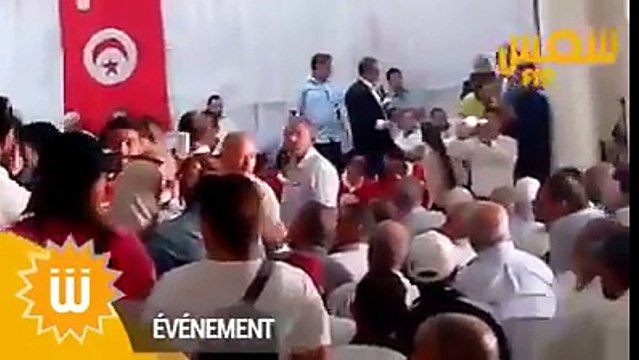 حصري فيديو محسن مرزوق يطرد انصاره من اجتماع حزبي و يامر الامن بضربهم في باجة