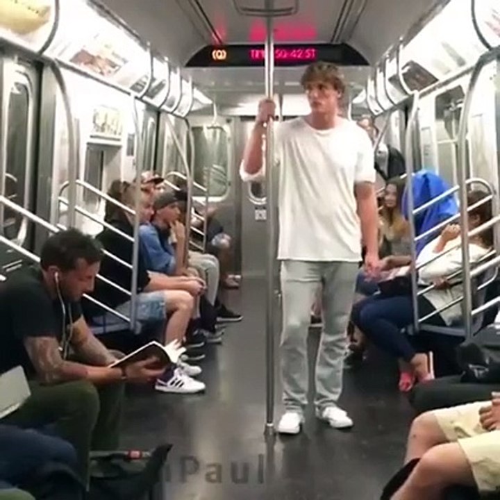 I want to dedicate a ‪splits‬ too
