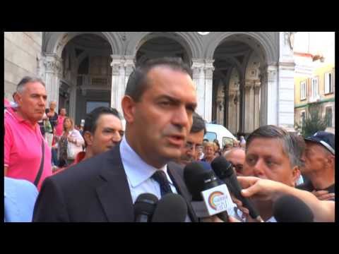 Napoli - San Gennaro, si ripete il miracolo -2- (19.09.15)