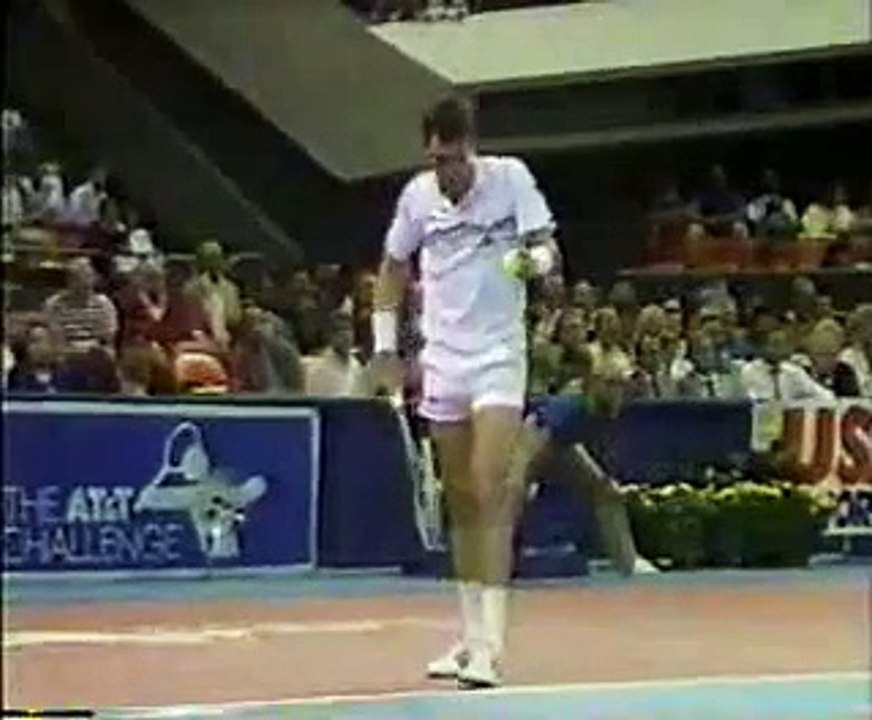 John McEnroe la voit faute
