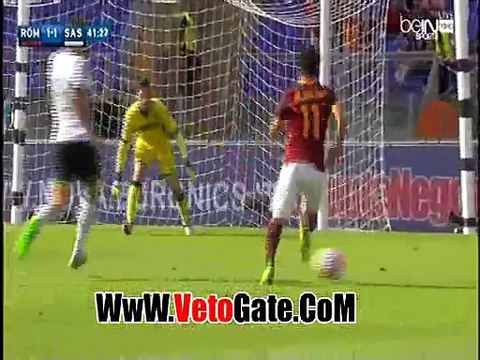 محمد صلاح يهدر اكثر من هدف امام شباك ساسولو