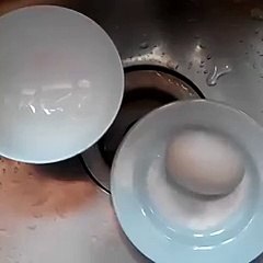 How To Shell A Boiled Egg In Seconds