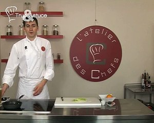 Barquette de saumon aux poireaux et à l'orange, huile de curry