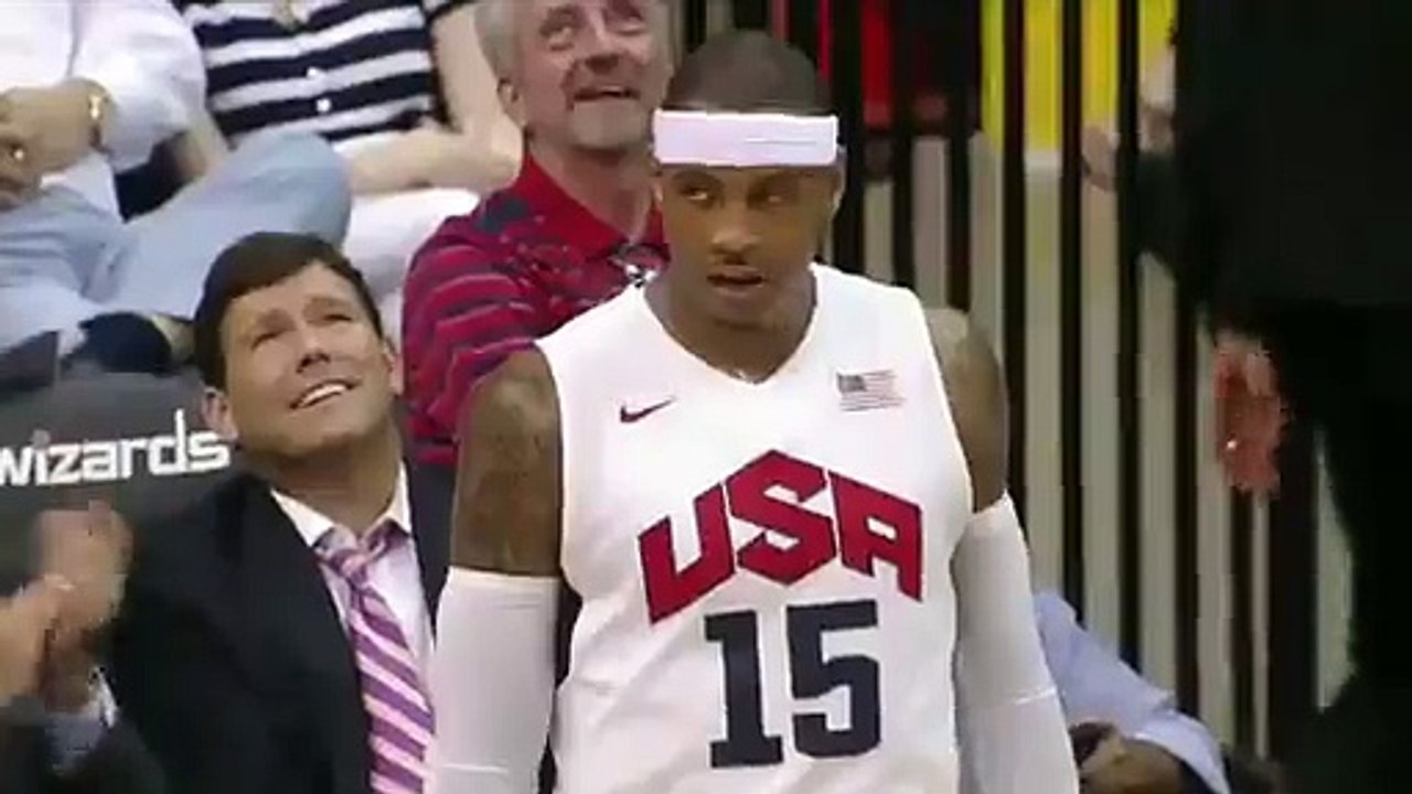 Barack et Michelle Obama piégés par la Kiss Cam