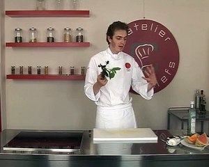 Salade de pastèque et melon au basilic, éclats de chèvre frais