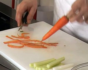 Magret de canard laqué, mikado de légumes