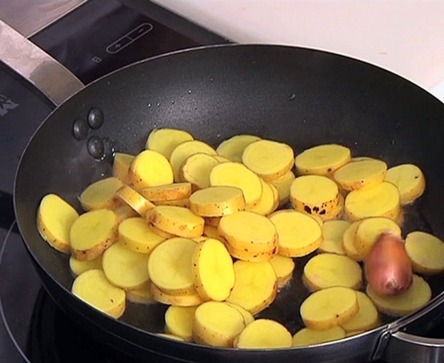 Sauter des pommes de terre