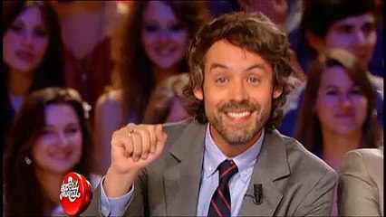 Jacques Chirac encore surpris en train de draguer... la même femme !