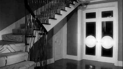 Kylie Minogue expose ses fesses