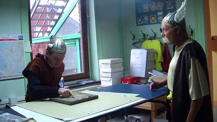 Le maire d'Estaimpuis souhaite la bonne année déguisé en Astérix