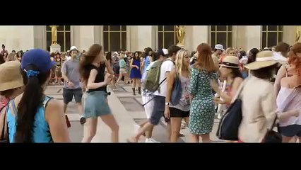 "Sous les jupes des filles" : le flashmob des actrices