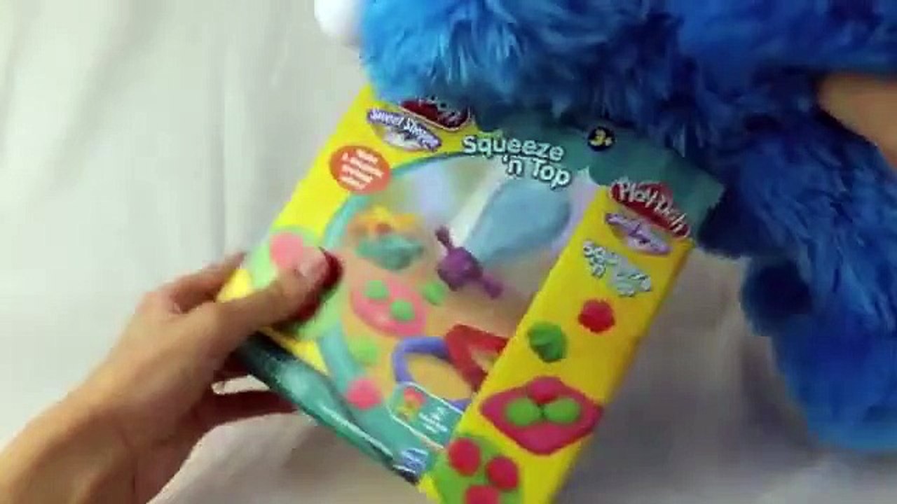 Cookie Monster Eating Play-Doh Cookies Play Doh Sweet Shoppe Cakes for Sesame Street Cookie Monster