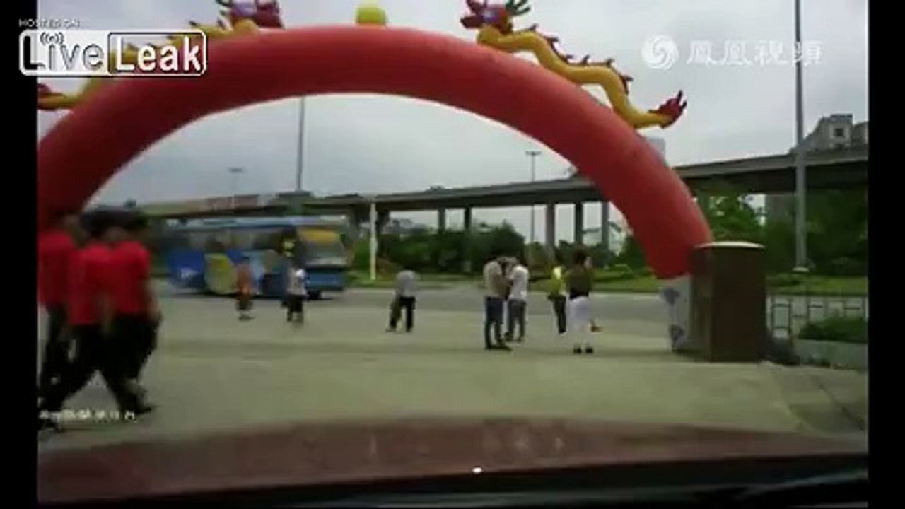 Man beats woman to ground
