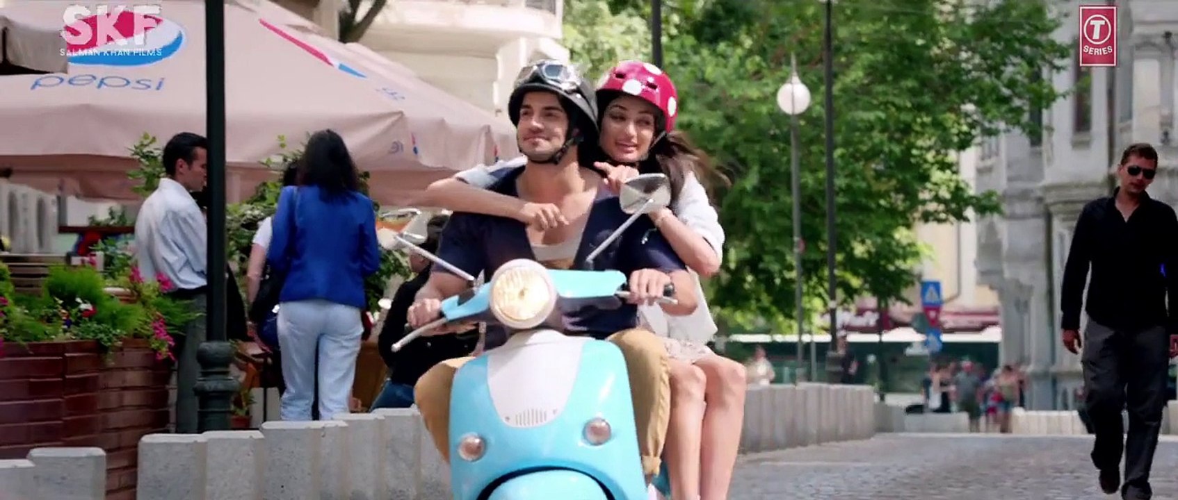 Main hoon hero tera song (Movie Hero)