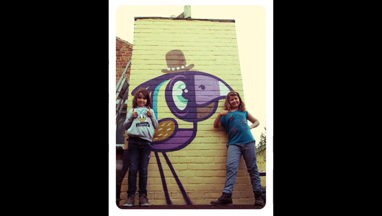 HeyHey, a surprise visit of Bué