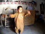 Bane Ga neya pakistan attah Ullah,,,little boy is dancing on this .......