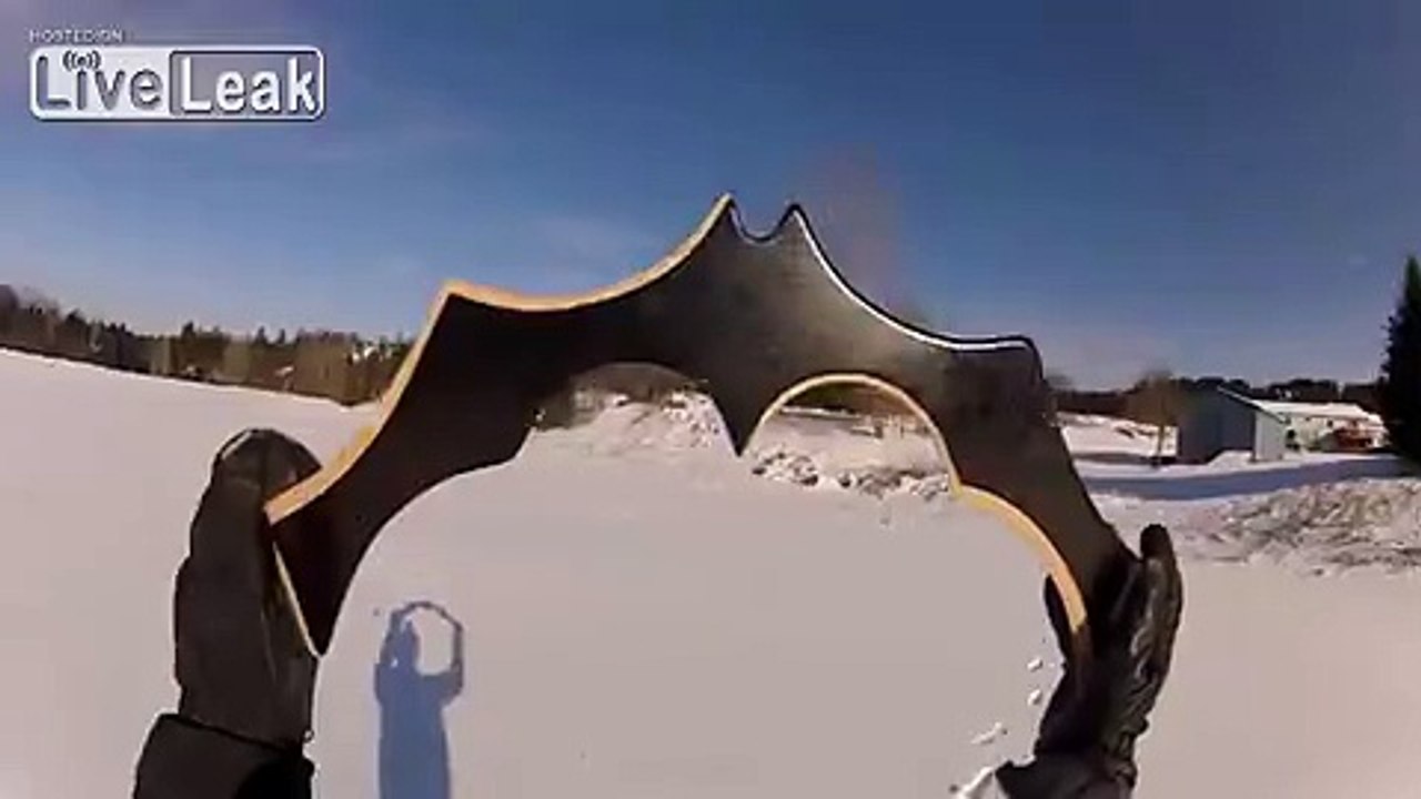 MAGIC BATMAN BOOMERANG RETURNS AT EXACT POINT WHERE THROWN FROM