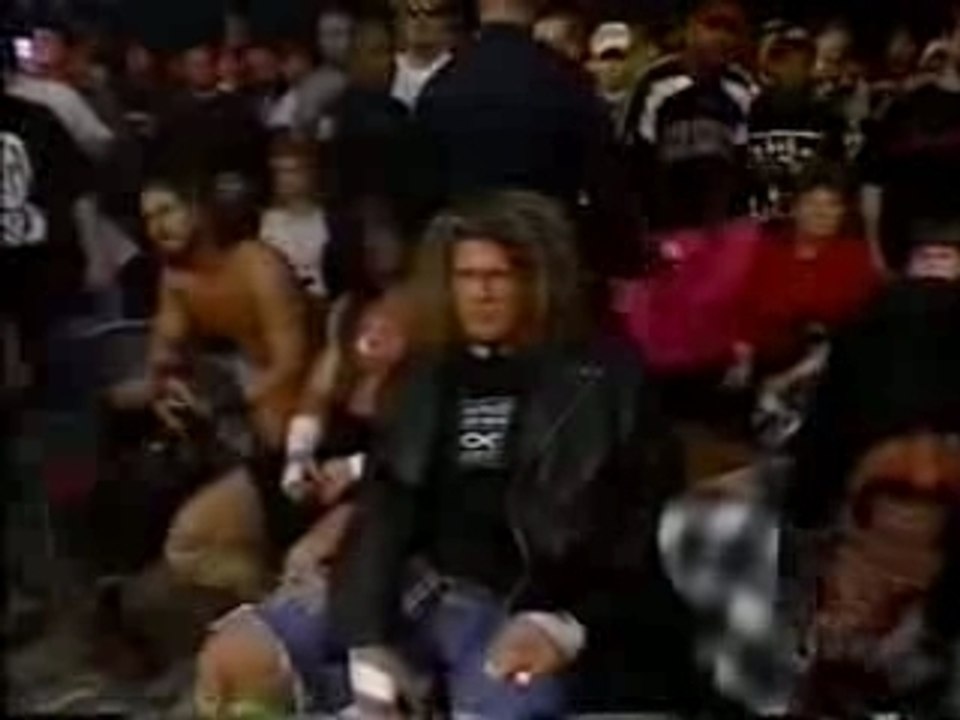 Chris Benoit vs Kidman (Nitro 12/1/97)