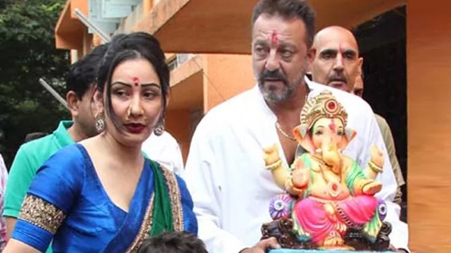 Sanjay Dutt Out Of JAIL For GANPATI VISARJAN