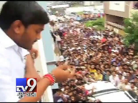 Surat: Hardik Patel visits rape victim's kin - Tv9 Gujarati