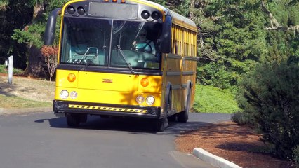 Delphian School Students Arrive For School!