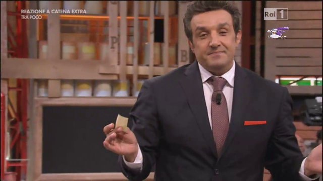 Affari Tuoi. Il disperato appello di Flavio Insinna a Molise, Friuli e Trentino Alto Adige