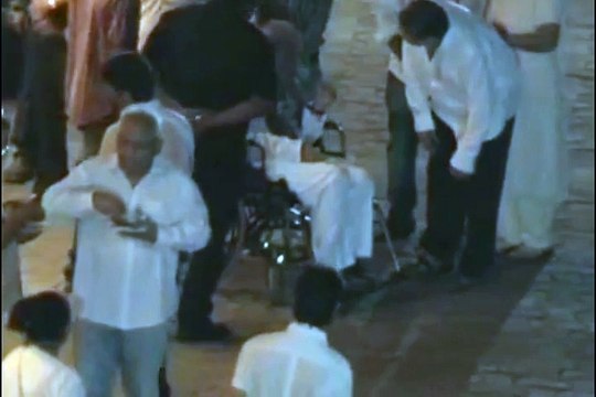 Shashi Kapoor spotted at Yash Chopra's chautha