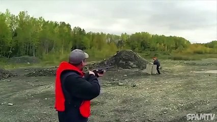 Des idiots avec une arme (Compilation)