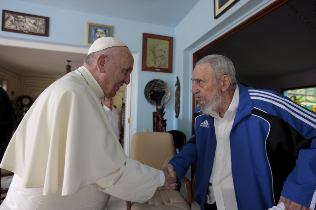 Rencontre historique entre Fidel Castro et le pape François