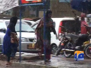 Karachi: Rain in intervals makes weather pleasant