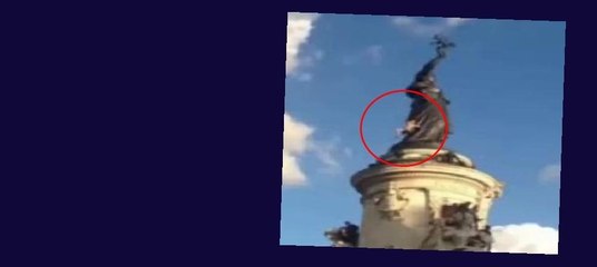 Dev heykelden düşen genç öldü... O anlar kameraya böyle yansıdı