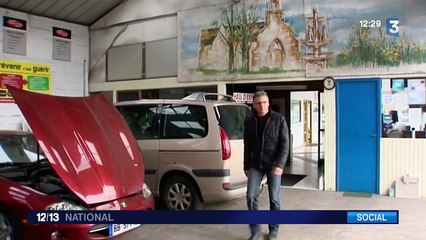 Artisans et commerçants dans la rue contre le RSI