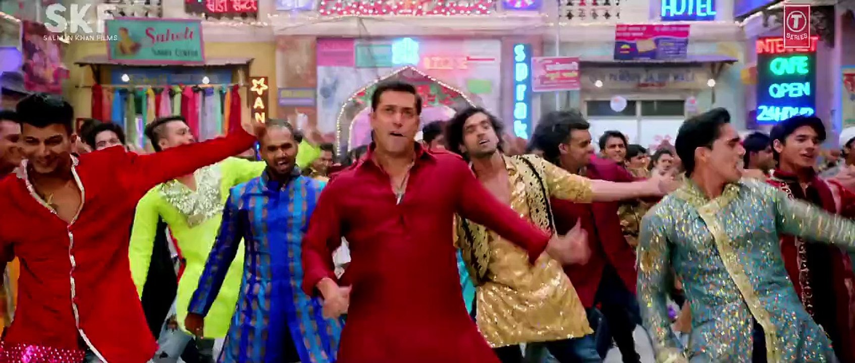 Aaj Ki Party HD Video Song Bajrangi Bhaijaan 2015 Salman Khan - Kareena Kapoor