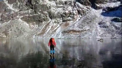 Walk on The Clearest Ice in the World Unbelieveable WOW!!!!