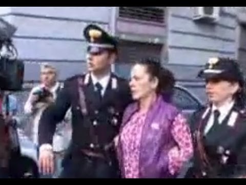 Napoli - Falsi invalidi e camorra: 56 arresti (live 16.05.12)