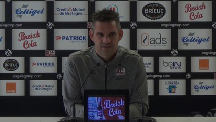 Jocelyn Gourvennec avant  Paris Saint-Germain - EA Guingamp