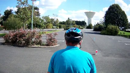 Slalom en FORTHGOER - Monocycle électrique - Position assise