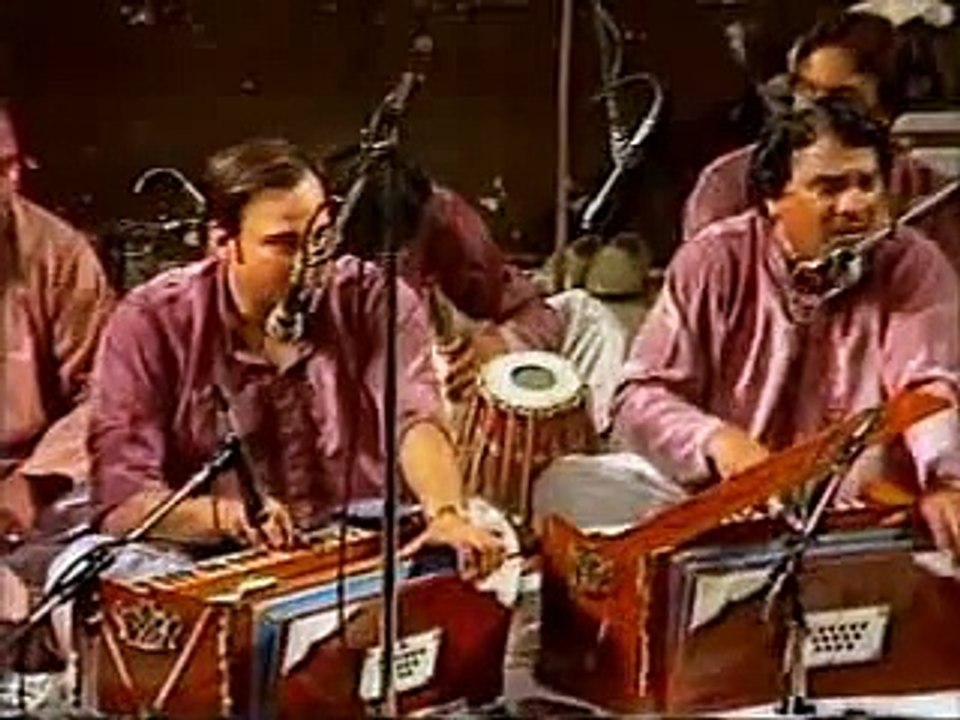Nusrat Fateh Ali Khan - Aiwen Bol Na Banere Utte