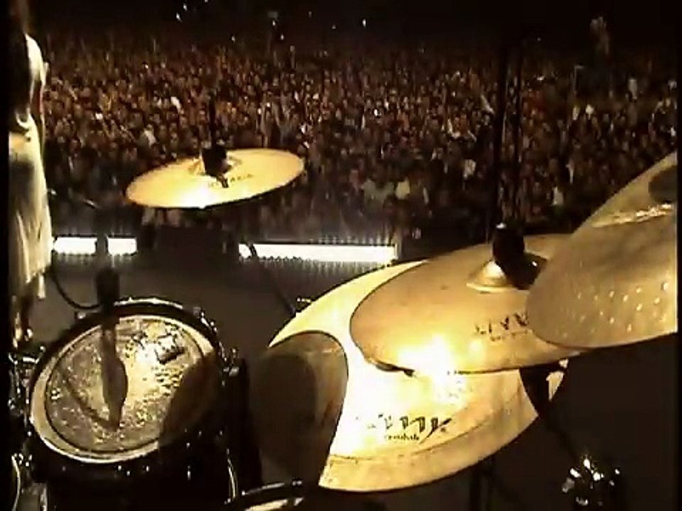 Grup YORUM-BİR GÖRÜŞ KABİNİNDE