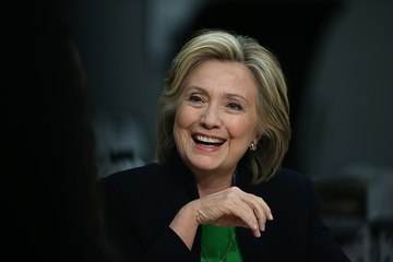 Clinton's lead over Sanders grows