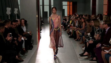 Vogue Fashion Week - Christopher Kane Spring 2016 Ready-to-Wear