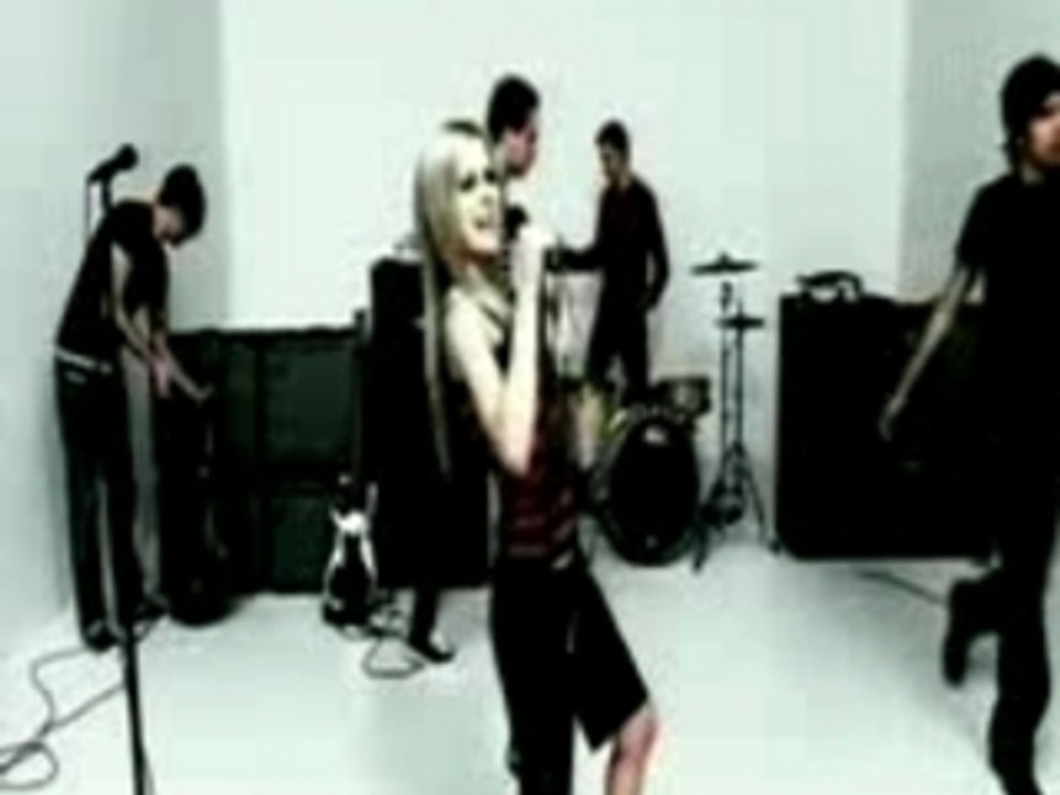 Avril Lavigne - He Wasnt