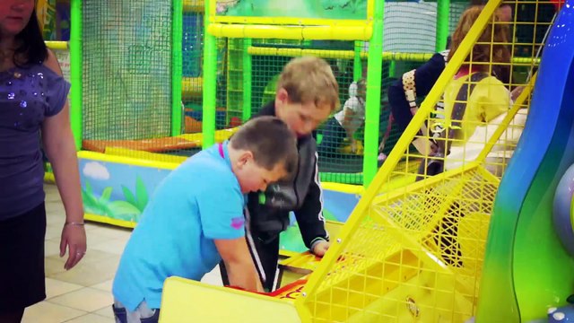 День Рождения Kinder Land в ТЦ «Муравей» пр. Ленина