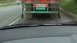 ;-) Funny Videos !!! You will never see this !!! Indian stupid Idiot drive a broken car ;-