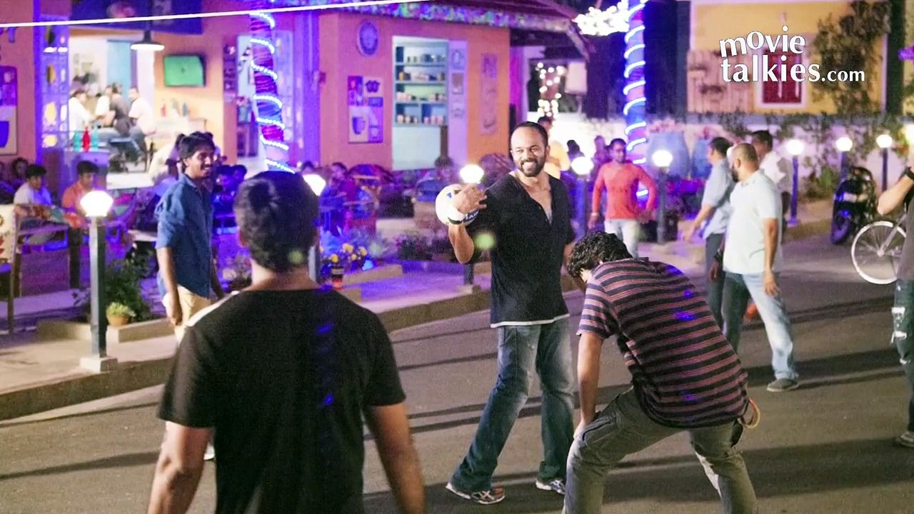 Making Of Dilwale Shahrukh Khan And Kajol Playing Badminton On The Sets