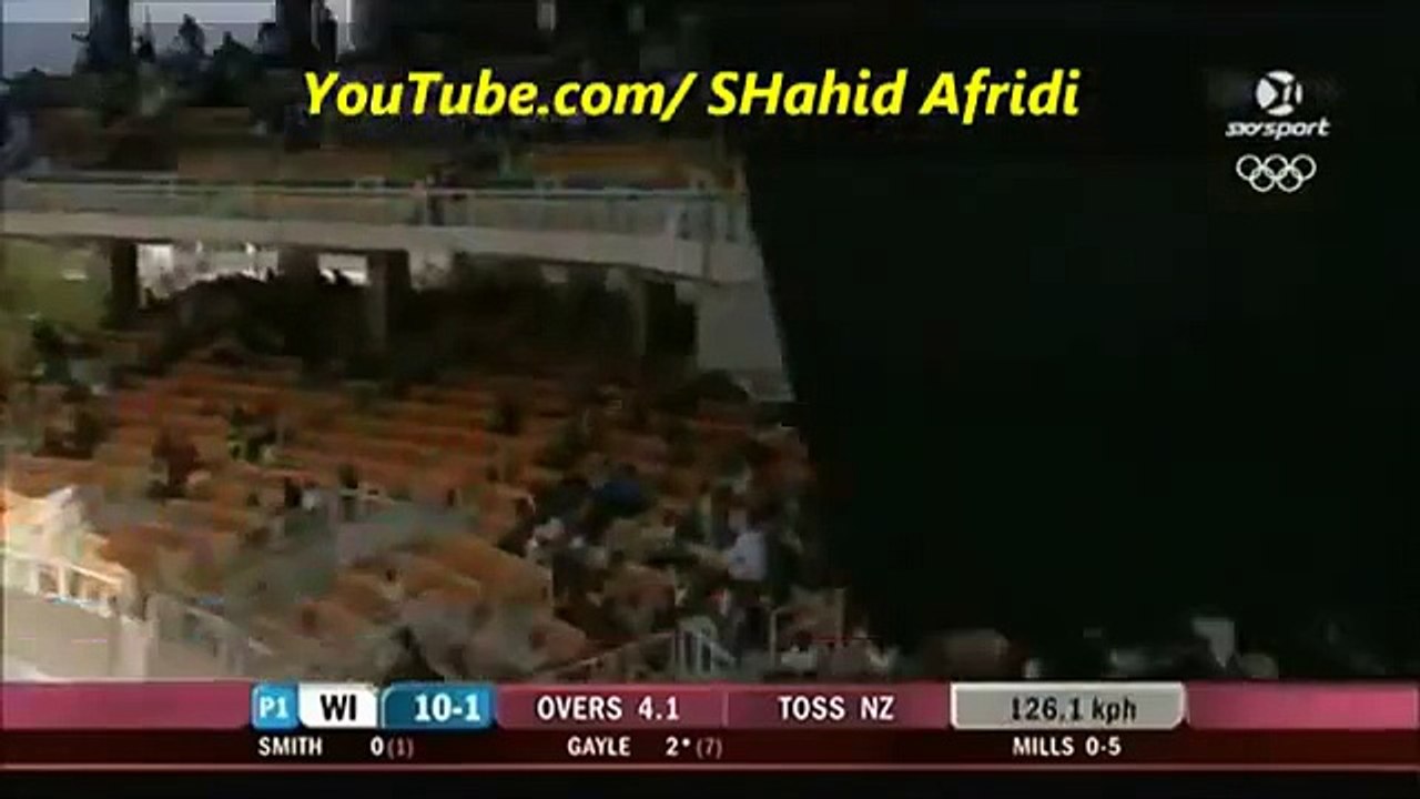 Chris Gayle 6 SIXES in a Row v NZ - 2012 -