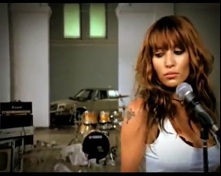 Алена Винницкая - Видишь, я жива - Alena Vinnitskaya (Official Video) (Low)