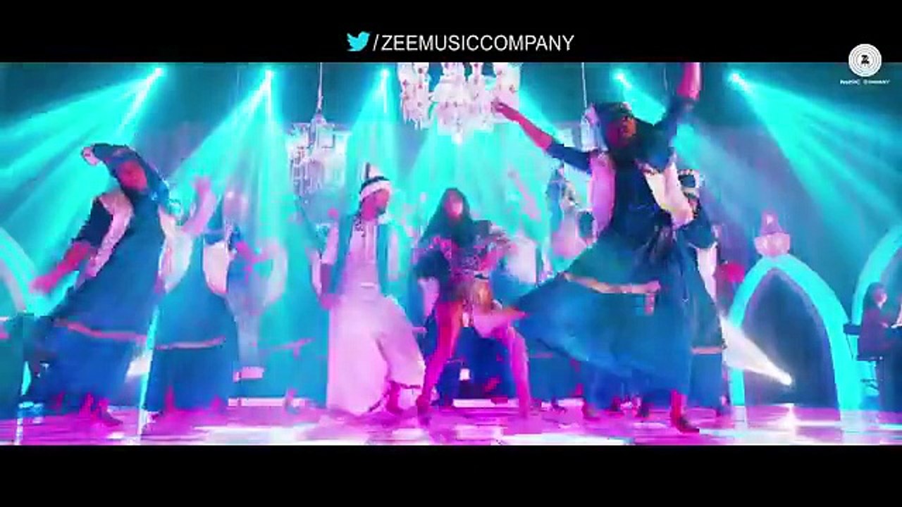 Jugni Peeke Tight Hai - Kis Kisko Pyaar Karoon - Kanika Kapoor, Divya Kumar _ Sukriti Kakkar