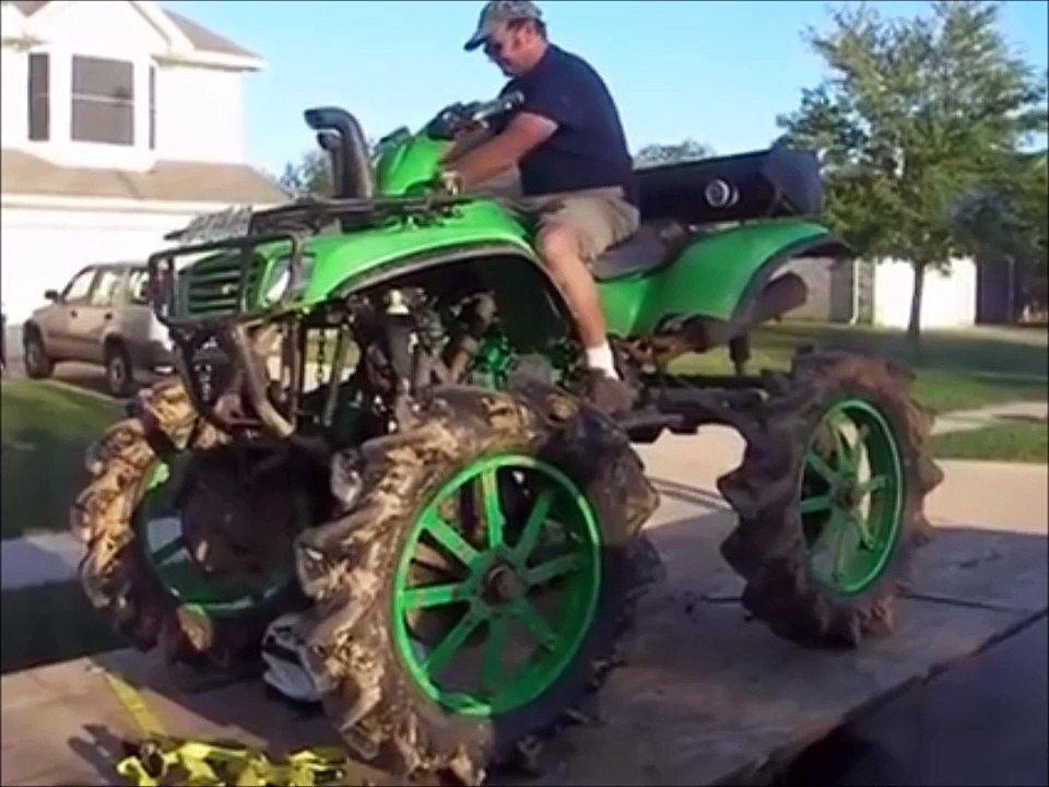 Un quad tout terrain.. Mais vraiment tout terrain!!!!